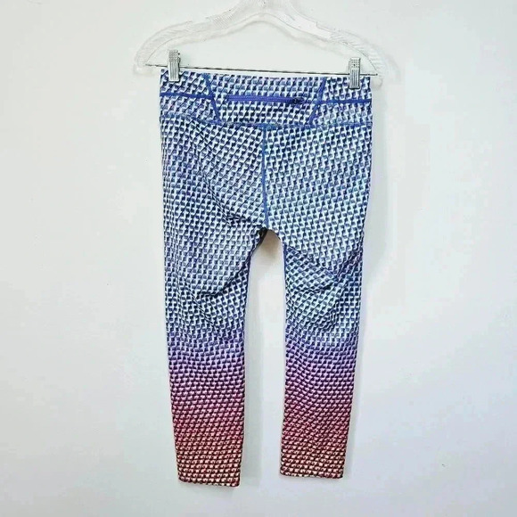Athleta geometric print cropped leggings small - Picture 8 of 10